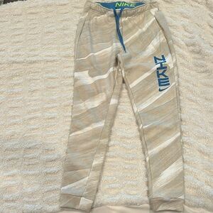 Nike Men’s Joggers / Sweats